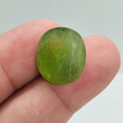 natural peridot stone