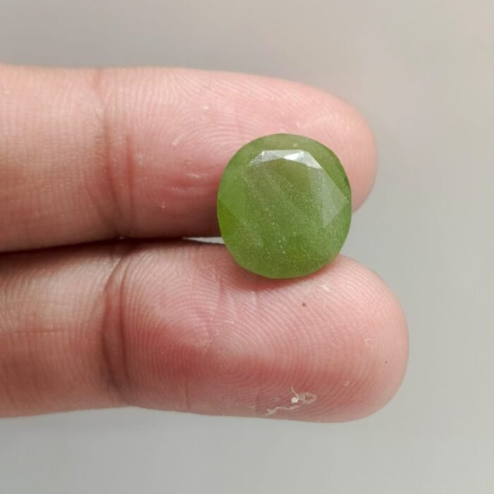 natural peridot stone