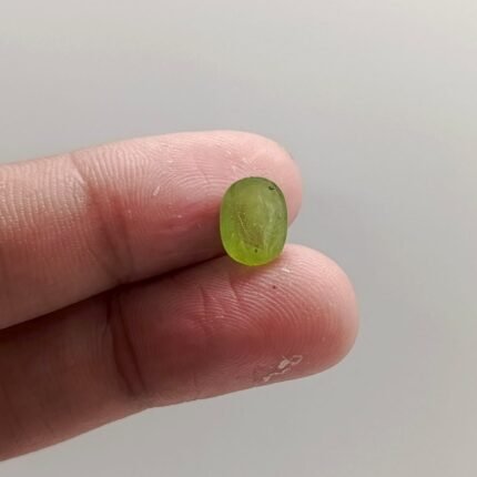 natural peridot stone