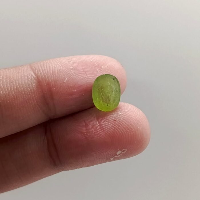 natural peridot stone