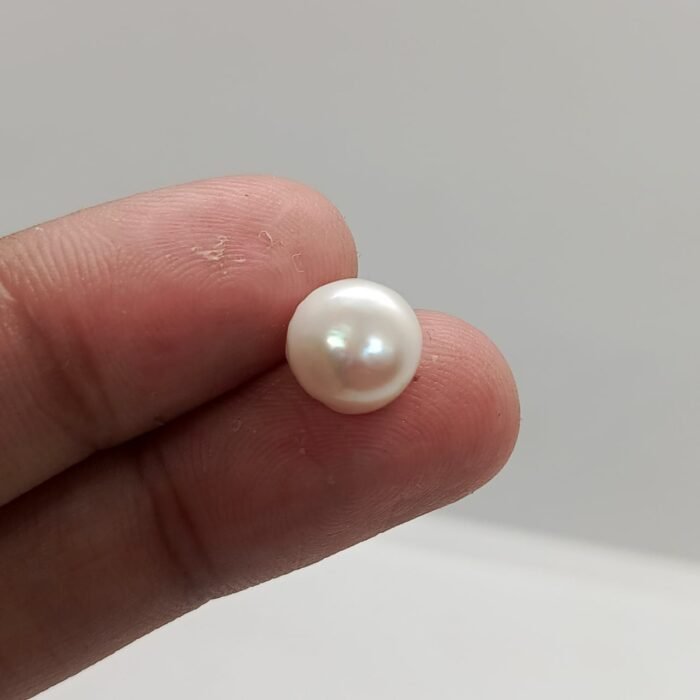 natural pearl