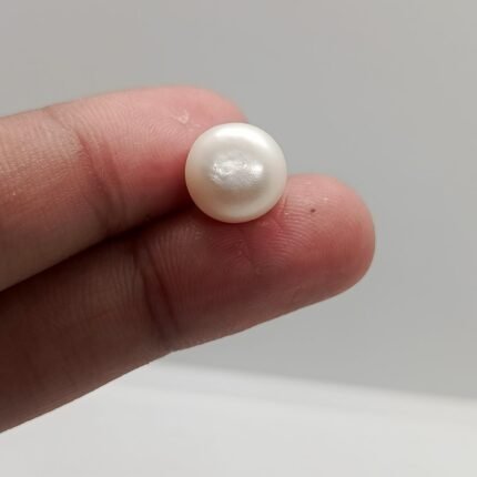 natural pearl