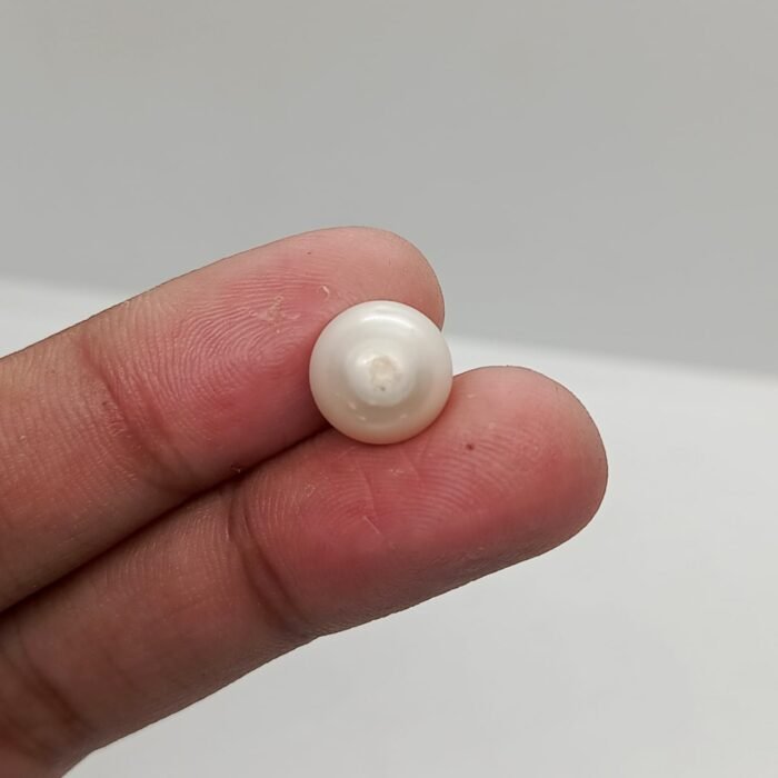 natural pearl