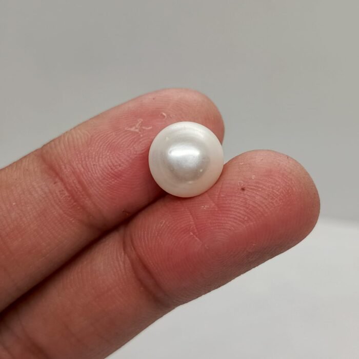 natural pearl