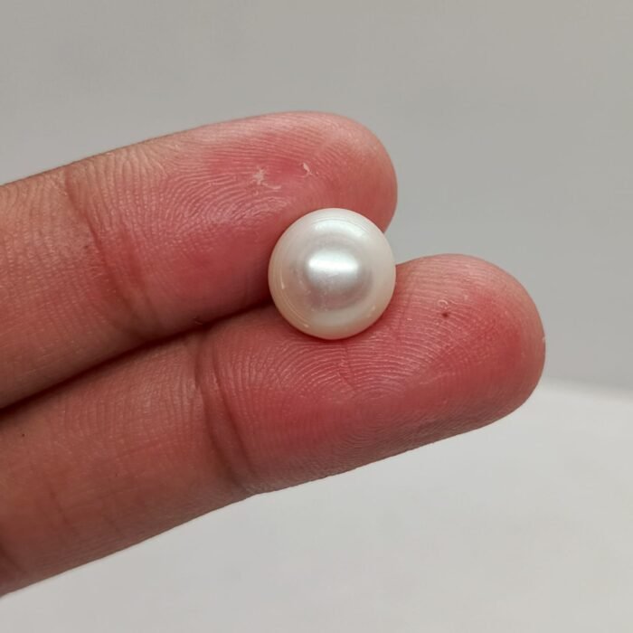 natural pearl