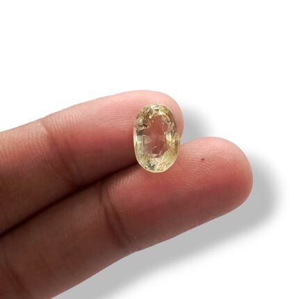 Gilgit Pukhraj Gemstone