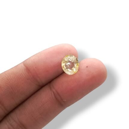 Gilgit Pukhraj Gemstone