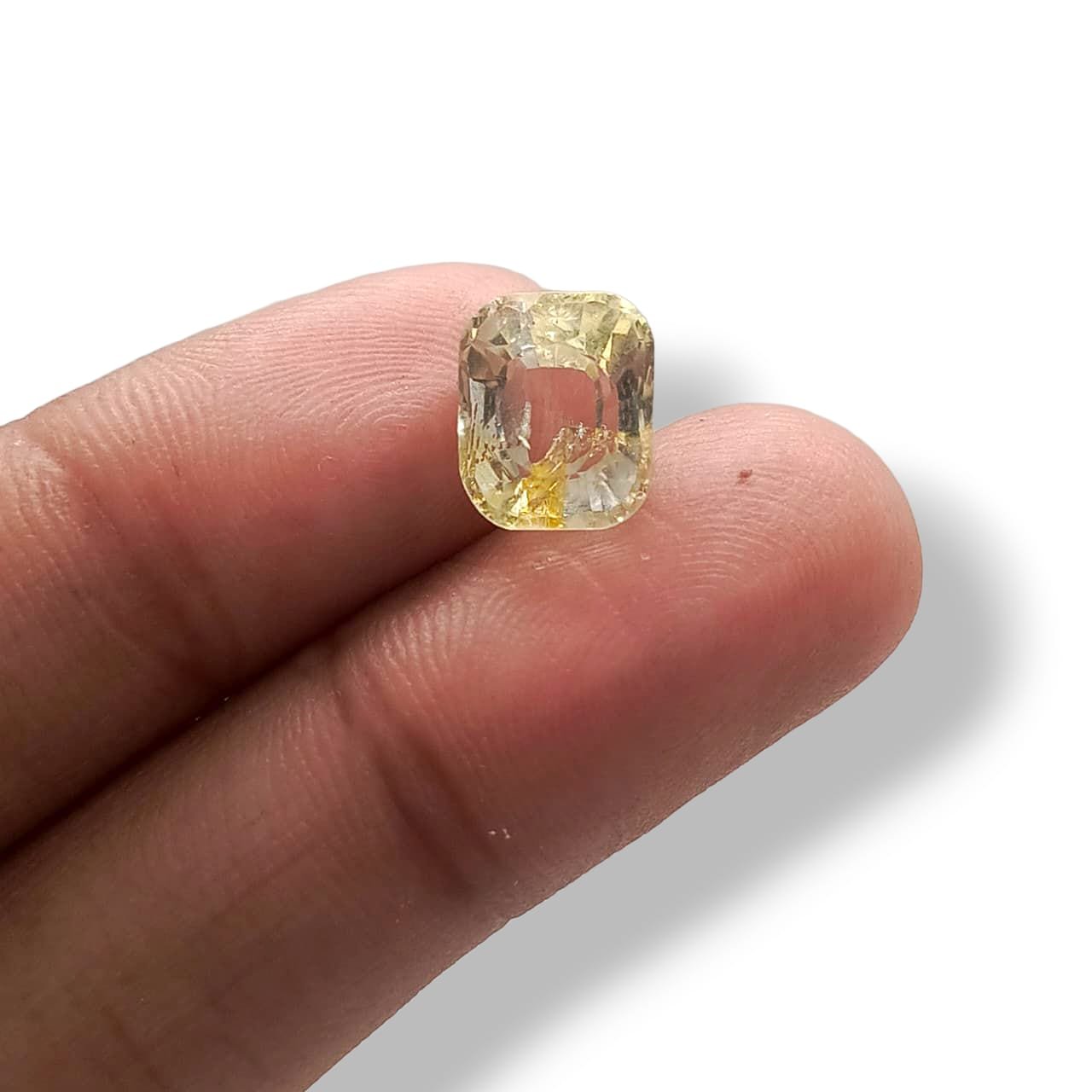 GP-020 Gilgit Pukhraj Gemstone