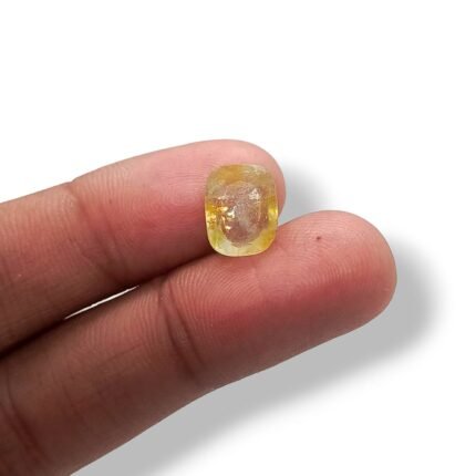 Gilgit Pukhraj Gemstone